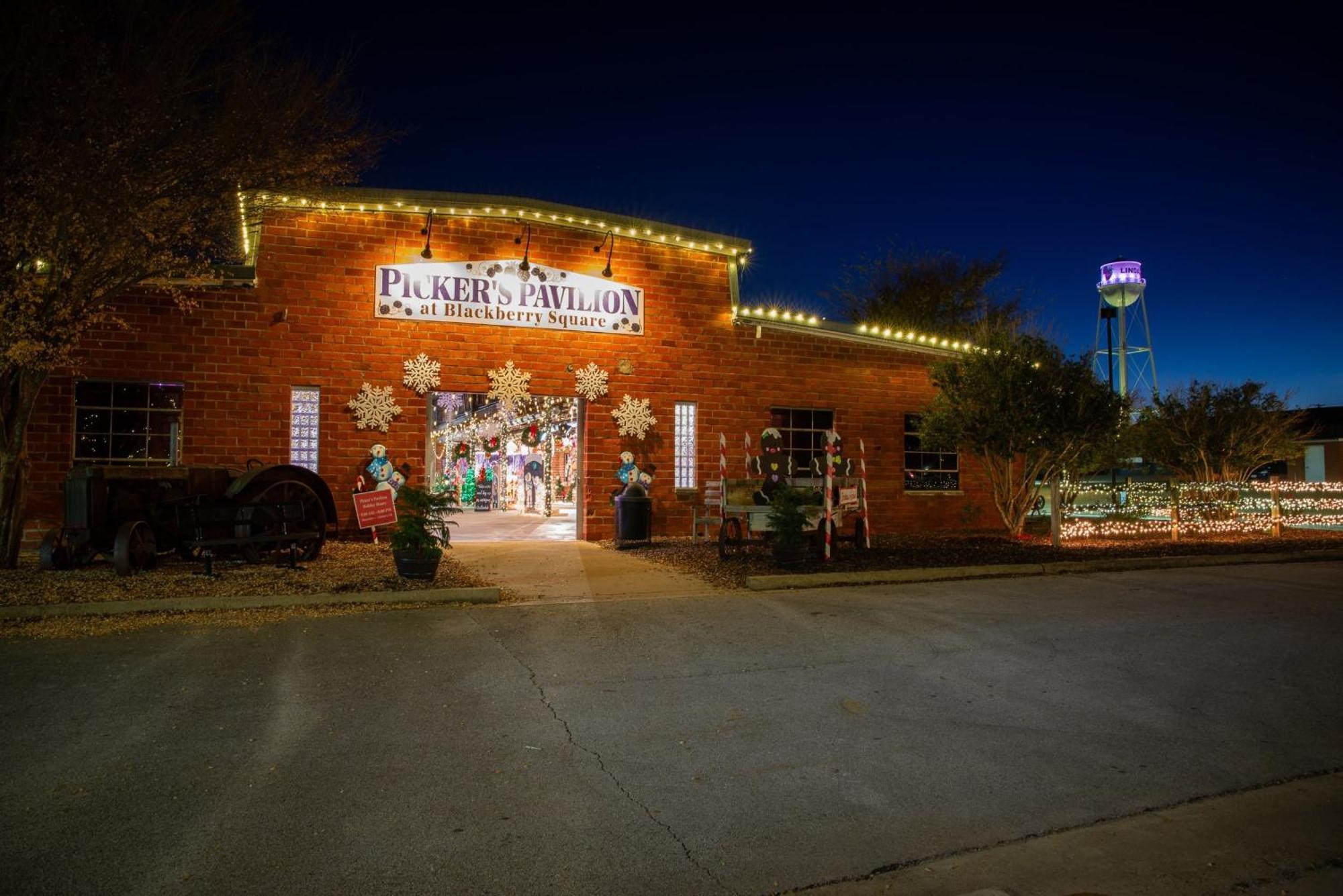 Holiday Inn Express & Suites - Lindale By Ihg Exterior foto